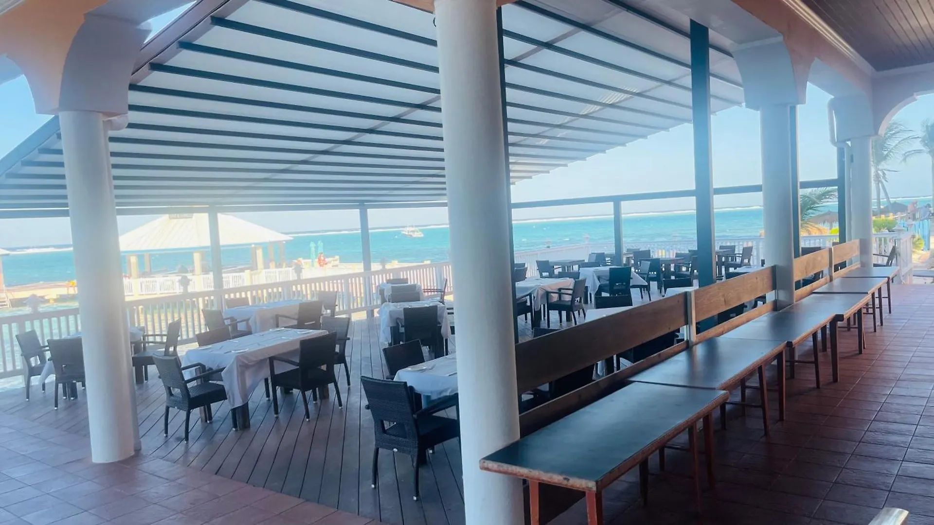 **** Hotel Morritt'S Resort Sand Bluff Cayman Islands